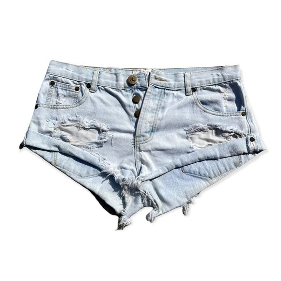 One Teaspoon, Denim White Wash Shorts, Size 28, Great Condition, Sexy & Soft - Picture 1 of 4